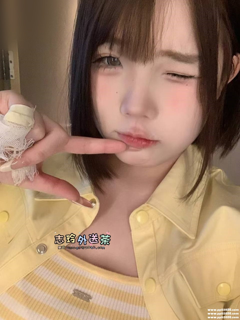 一位超辣H奶小嫩妹3.jpg