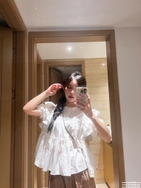 #台中私藏正妹【身高162-C-45-23歲】顏值讚 膚白 互動百分百女友服務 非常主動健談