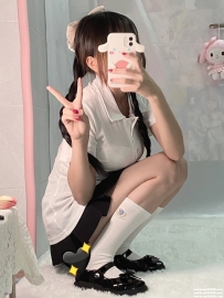 台中學生援交妹-玲子 157.B+.40.19歲 大一生 甜美清純纖瘦小隻馬 超殺稚嫩幼齒系列