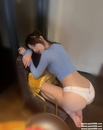 #台中氣質空姐：喬喬 167cm D奶 24歲 氣質正妹 美腿小蠻腰 超誘人 健談熱情 配合高