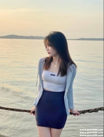 新竹氣質正妹：芳芳 165-C-24歲 幼兒園的美女老師 有女友fu