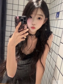 台中熱推正妹：宋欣 163.45.C.23歲 身材好的沒話說 摸起來彈性十足 有保養過！