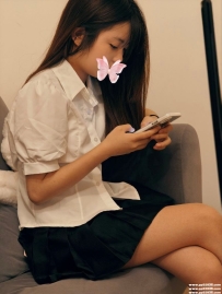 高雄幼齒學生：小穎160 B+ 20歲 45kg #超嫩學生妹上綫了 粉嫩鮑魚 開發次數少 #本人照