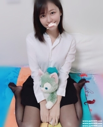 新竹氣質OL：雅新 160 C 44 24歲 皮膚白 吹舔技術好 很有女友fu哦