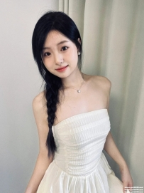 新竹外送茶莊：妍樂165.C.47.22歲 身材火辣 漂亮 私下很悶騷的 配合度高 氣質 性感