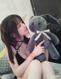 彰化學生妹：小露 158.C.20歲 高顏值 超可愛 初下海粉嫩少女