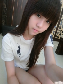 #高雄幼齒學生妹：冰兒 155 B 40 19歲 學長～乖巧學妹想和你來場約會！學妹身材嬌小
