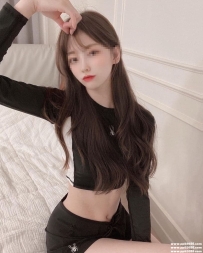 仙女系正妹：笑笑 163 C 46 23歲 性感 愛健身 馬甲線 超正的啦 超惹火