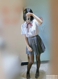 台北幼齒學生：桔子 155 C 42 19歲 #私下乖乖女 可以任由哥哥操控 #第一次下海兼職