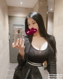 台南大奶茶：瑤瑤 165 E+ 24歲 超級大奶讓你爽爽喔！敢玩 乳交 泡澡 舔全身
