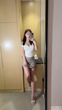 新竹熱推妹：艾希 164cm D奶 25歲 氣質美腿型 #慾女哦！很饑渴
