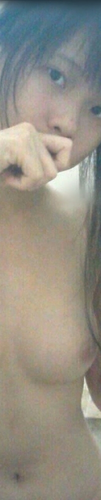 高雄學生茶：小妮子 157.C.19歲 甜美可人 身材很好 悶騷淫蕩