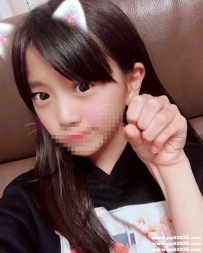 高雄學生妹：琪琪 158cm.B奶.20歲 妹妹很嫩很乖 三點粉嫩  讚