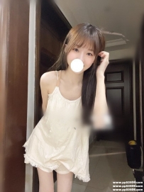 高雄學生茶：甜妞 162 A+ 19歲 骨感平乳學生妹 #想要被強姦 騷