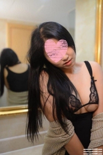 新竹大奶妹：小雲 163cm.E奶.47kg.27歲 此妹淫蕩指數破百 超讚