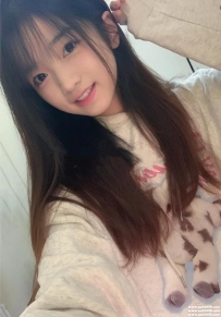 高雄幼齒學生：陳瑤 158 44 C 19歲 漂亮身材白白瘦瘦 粉嫩粉嫩 比較好操作