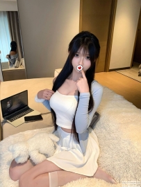 高雄熱推正妹：子默 164.46.D.22歲 小蠻腰 大奶 俏麗可愛 絕對讓你滿意！