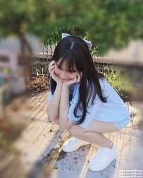 台北清純學生妹：小瑜 160 45 C 20歲 小隻馬 會玩主動熱情的...