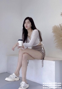 新竹美腿茶；燦燦 164-C-24歲 積極服務不趕時間 淫蕩指數100%