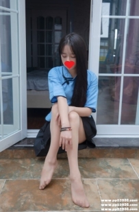 高雄美腿學生妹：沛兒 162 C 45 21歲 外貌清秀 長髮飄逸 身材優 完美比例 熱情主動