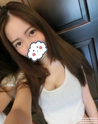 志玲外送茶：思甜162.C.47.24歲 畢業後找不到好工作 在飲料店打工 常常有男生搭訕