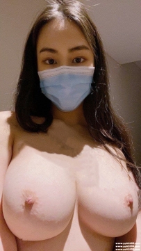 高雄大奶無套茶：玲玲 162.E.27歲 淫蕩爆乳 欲求不滿 很欠操
