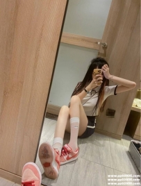 高雄學生妹： 小餅乾156 B 18~19歲清純可愛學生妹 嬌小好操控