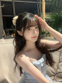 甜甜護理師：伊伊158.47.D.20歲 大眼睛 櫻桃小嘴很會喇舌