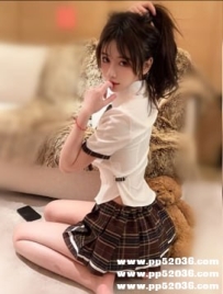 台北外約學生妹：小七 158 C 19歲 #嬌小甜美學生妹 瓜子小臉.皮膚白皙 嬌小帶點性感