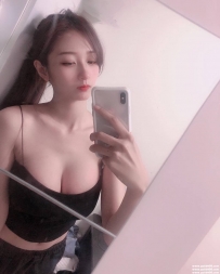 台中大奶正妹：夢竹 165.E.51.24歲 奶子超大！手感一流！精品