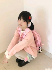 台北小蘿莉：甜心 149.A.18歲 可愛學生妹 成年了 第一次下海