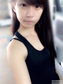 高雄學生妹:科科 153 44 B 20歲 外貌很氣質 清純 白皙 小穴很緊