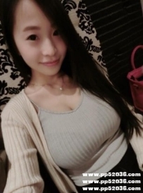 台中大奶正妹：娜拉 162 E 25歲 敢玩敢脫 淫蕩小辣妹 性欲強 活力正妹 自然美腿