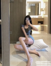 高雄美腿茶：小蜜 165 47 C 23歲 大長腿 甜美的聲音好酥麻 很有女友fu
