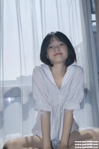 外約蘿莉學生：多米 157 B 43 19歲 #可愛值爆表的呆萌小學妹 清純甜美模樣超動人