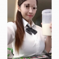 台南氣質OL：萱萱162 48 C+ 24歲 筆直纖細美腿 臉蛋漂亮 夠騷
