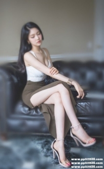 高雄美腿茶：晴天 167-D-25歲 喜歡你掰開她的小丁激情幹她