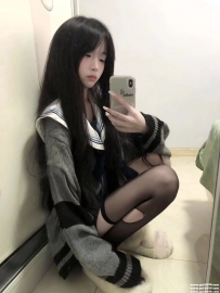 台北清純學生妹：汐汐 155 B 44 20歲 甜美清純學生妹 健談 非常有女友fu~ 第一次下海