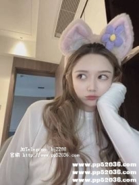 台中空姐兼職：利美 172.C.50.24歲 過百公分超長美腿！高挑勻稱的火辣身材 氣質漂亮