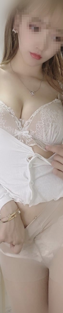 性感視訊主播：劉玲玲 165cm 48kg Ecup 22y舌吻 口爆 吞精 素股...