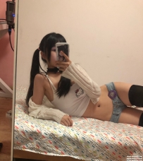 台北交換生：孜孜 159 44 C+~D 19歲 不吸煙 無刺青 單純可愛 火車便當 後背式 騎成勢