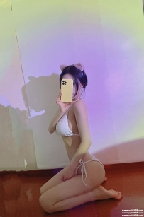 台中熱推茶：小果 160cm 45kg C奶 26歲 女友FU十足 很主動悶騷