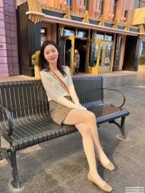 氣質人妻下海：艾薇164.C.46.28歲 原本有著美好幸福的家庭 沒想到老公卻在小三蠱惑下.