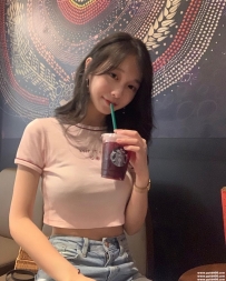 高雄熱推茶：艾艾156cm 42kg C奶 21歲 可愛小隻馬初兼 配合度高