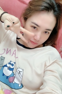 台中大奶按摩師：樂瑤 162cm D奶 28歲 口技好.很會按摩 服務讚