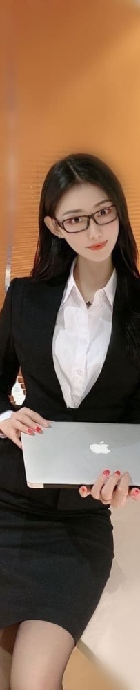 蜜蜜 165 小D 49kg 24歲 氣質大奶細腰的正妹 #制服誘惑 淫蕩騷