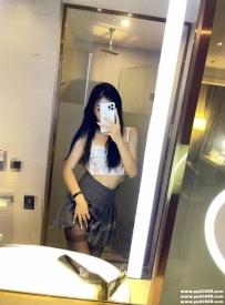 高雄美腿茶：微微 164 46 C 24歲 清純 漂亮 身材性感 配合度高 淫蕩夠騷 會玩