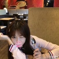 彰化熱推正妹：白白160cm C奶 43kg 21歲很乖巧 好配合 清純漂亮