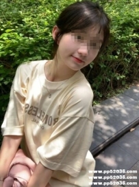 11月幼齒茶：小希 159cm B奶 18歲 學生妹 #幼齒專屬 第一次下海