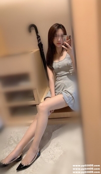 台北私房菜：艾可164 C+ 20歲 清純外拍 氣質外貿 很有女友fu